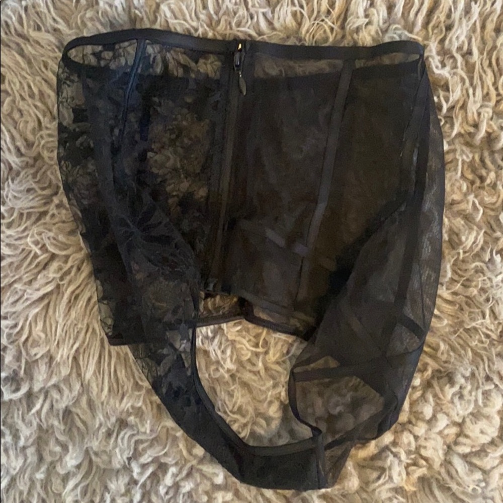 Victoria’s Secret LUXE LINGERIE Embroidered Cheeky Panty NWT - Picture 7 of 7